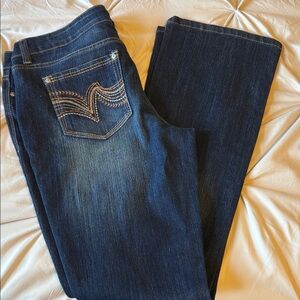LEI Dark Blue Boot Cut Jeans for Women NWT Size 11 Slim LowRise